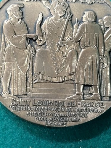 MEDAILLE DE TABLE EN BRONZE VINCENNES CHARLES V N° 107