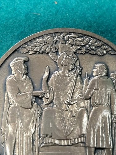MEDAILLE DE TABLE EN BRONZE VINCENNES CHARLES V N° 107