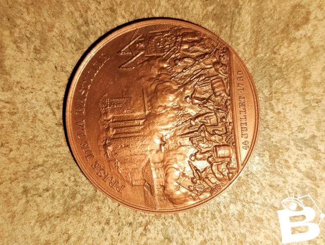 medaille lion club prise de la bastille en bon etat
