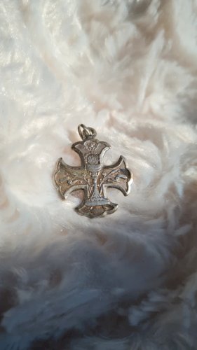 Médaille religieuse en argent JHS  croix communion  ancienne