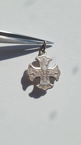 Médaille religieuse en argent JHS  croix communion  ancienne