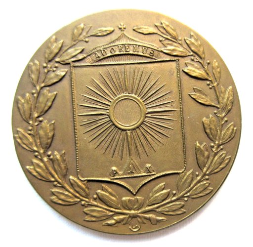 Médaille religieuse en bronze: le Pape S. S. PIE XI, au revers: ADOREMUS PAX