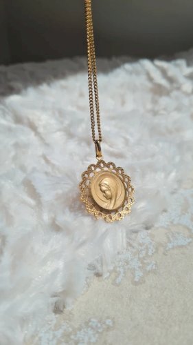 Médaille  religieuse et collier plaqué or
