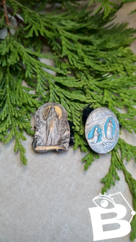 Médailles anciennes religieuses attaches rares - broches de ceintures