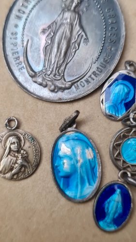 médailles religieuses anciennes en argent