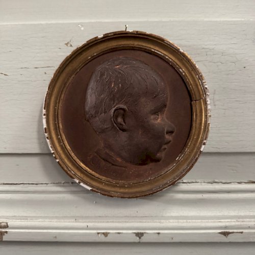Médaillon en terre cuite par Charles Filleul profil jeune garçon XXe M3550