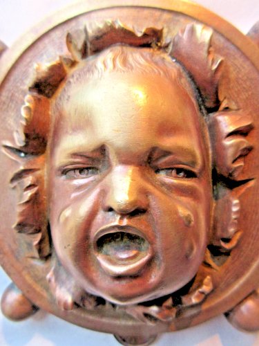 Médaillon Napoléon III en bronze doré sculpté de Jean qui pleure d'après Houdon