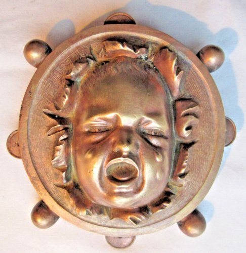 Médaillon Napoléon III en bronze doré sculpté de Jean qui pleure d'après Houdon