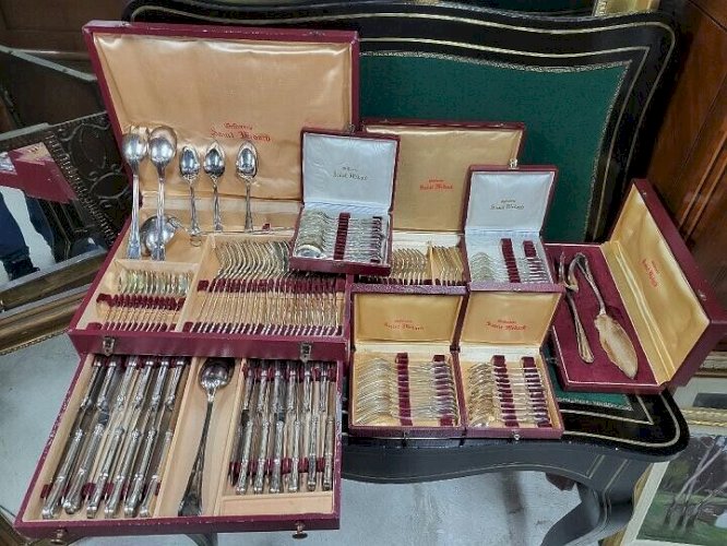 MENAGERE 135 PIECES SAINT MEDARD ORFEVRERIE