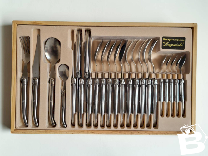 Ménagère 24 pièces Laguiole, inox