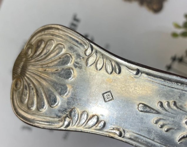 Ménagère en métal argenté poinçonnée ancienne