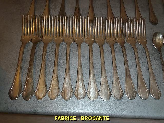 MENAGERE ERCUIS DE 36 PIECES