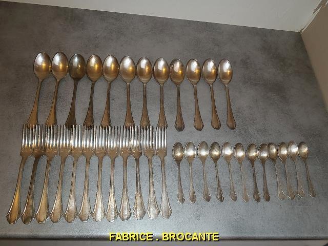 MENAGERE ERCUIS DE 36 PIECES