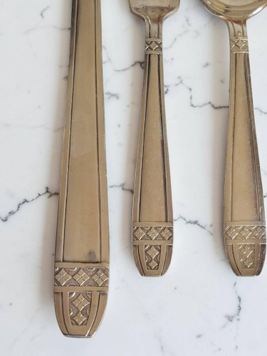 Ménagère métal argenté Art déco 37 pièces