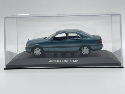 Mercedes-Benz C220  1/43 Minichamps