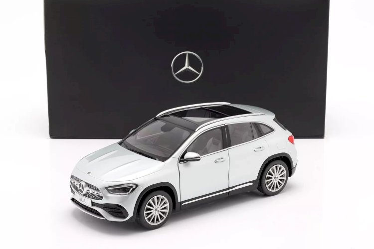 Mercedes-Benz Classe GLA (H247) (2020) 1/18 Z-Models