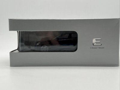 Mercedes-Benz E-Class T-Modell 1/43 Schuco