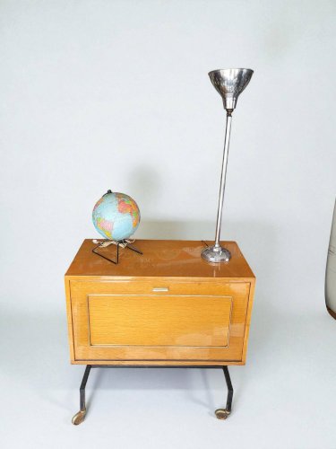 Meuble bar rangement bas sur roulettes années 60