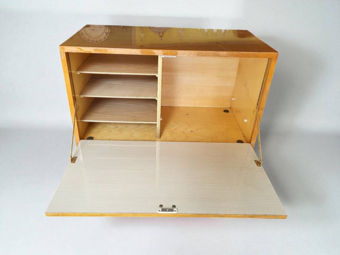 Meuble bar rangement bas sur roulettes années 60