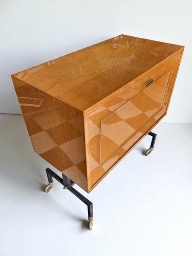 Meuble bar rangement bas sur roulettes années 60