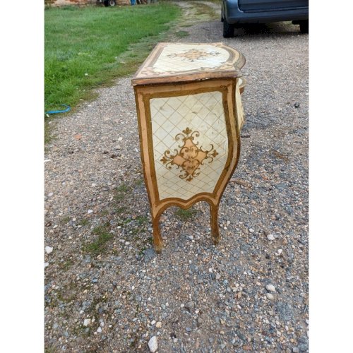 Meuble chevet Ventru en Bois doré + Tablette