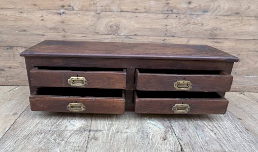 Meuble de métier en teck birman