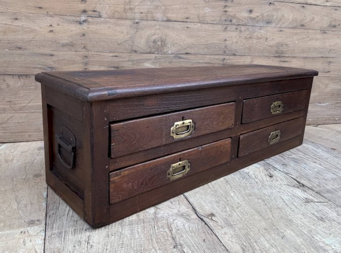 Meuble de métier en teck birman