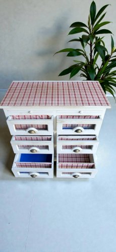 Meuble de rangement / grainetier