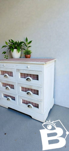 Meuble de rangement / grainetier