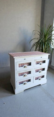 Meuble de rangement / grainetier
