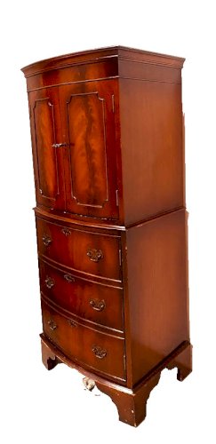 Meuble de style Anglais en acajou XX siècle