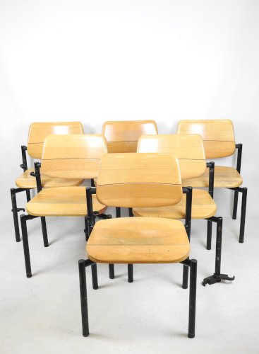 Meuble scandinave, Chaises bois signées Martin Stoll, vendues par 6, années 70.
