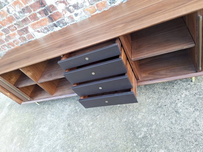 Meuble TV Liamca AMPM, enfilade noyer et cuir