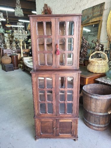 MEUBLE VERRIER EN BOIS ET VITRES 6 PORTES