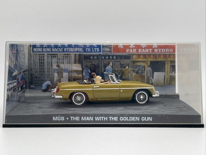 MGB L'Homme Au Pistolet D'Or James Bond 1/43