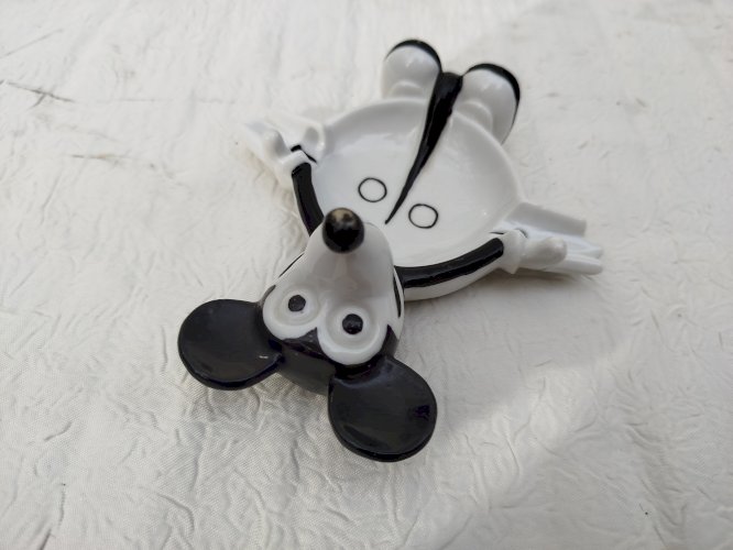 cendrier Michey avant guerre, avant 1940, porcelaine noir et blanc 