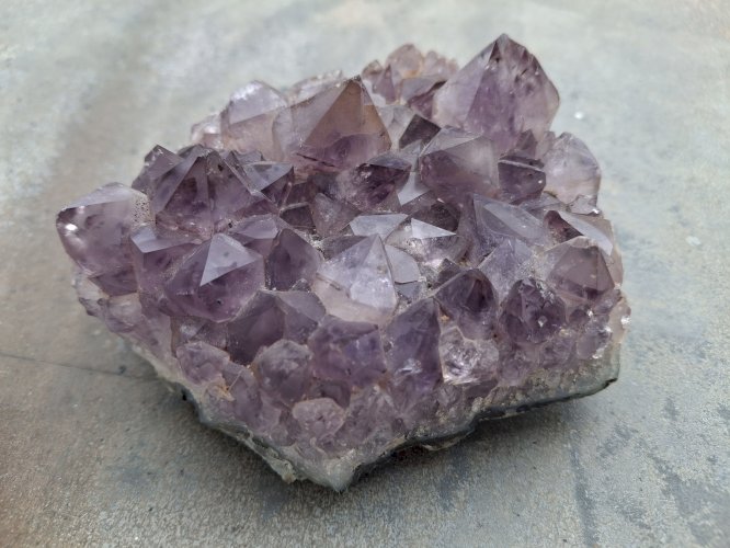 Minéraux Améthyste bloc 494 grammes 10 cm