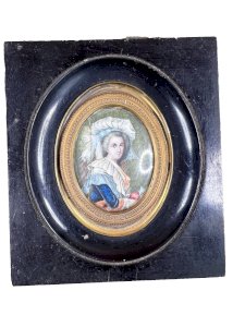 Miniature ancienne XIXe – Portrait de dame – Peinture ovale – Cadre bois noirci