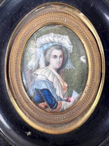 Miniature ancienne XIXe – Portrait de dame – Peinture ovale – Cadre bois noirci