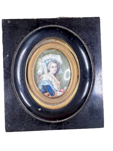 Miniature ancienne XIXe – Portrait de dame – Peinture ovale – Cadre bois noirci