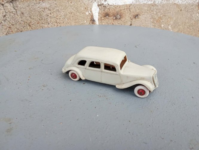 MINIATURE NOREV  TRACTION