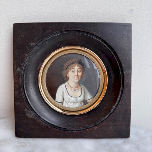 Miniature portrait de femme en buste début XIXe M3753