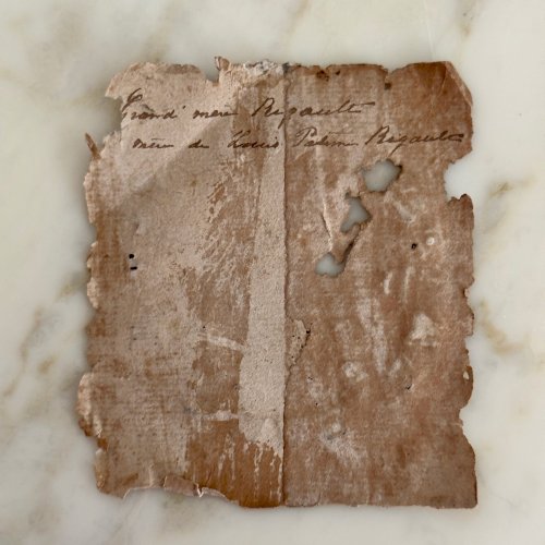 Miniature XIXe représentant une femme portant une coiffe Madame Rigault A5828