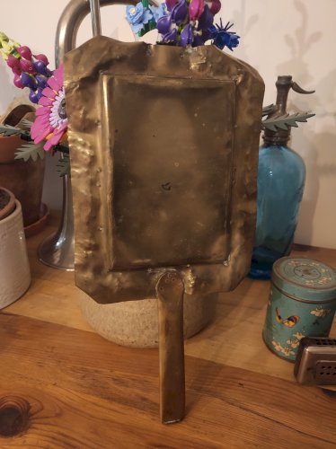 Miroir à Main Ancien en Laiton Repoussé - Style Arts & Crafts/Art Nouveau