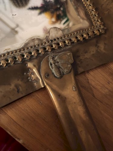 Miroir à Main Ancien en Laiton Repoussé - Style Arts & Crafts/Art Nouveau