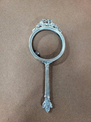 MIROIR A MAIN EN METAL ARGENTE