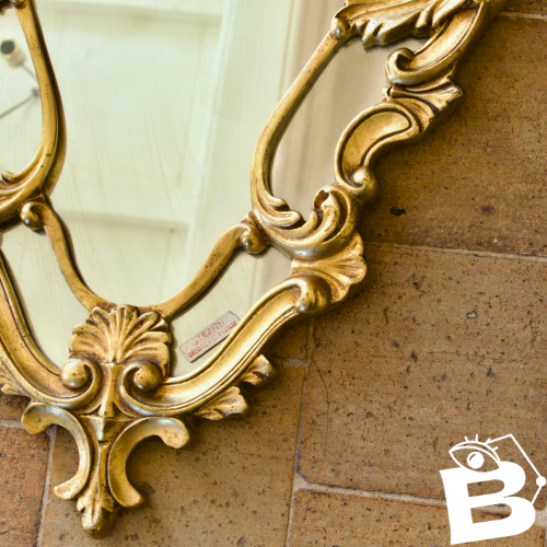 Miroir à parcloses baroque ancien doré à la feuille dor