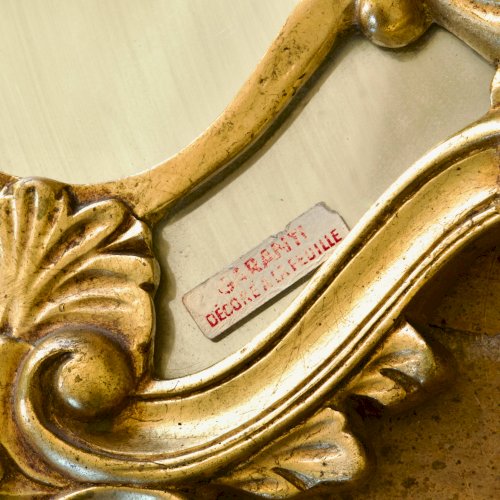 Miroir à parcloses baroque ancien doré à la feuille dor