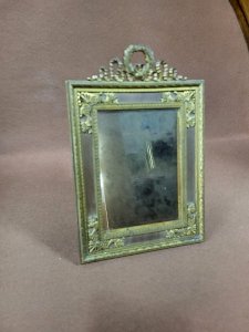 MIROIR A POSER DE STYLE LOUIS XVI EN BRONZE