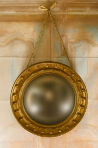 Miroir de sorcière du XIXᵉ siècle – Convexe, rare et mystérieux – Diamètre 46 cm
